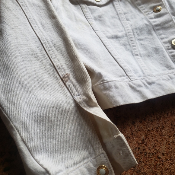 Vintage 90s Distressed Cropped White Denim Jacket - Picture 5 of 8